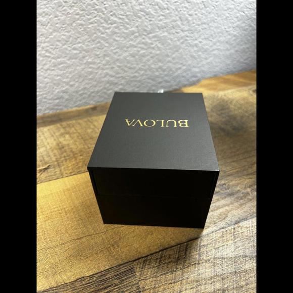 New Bulova Classic Crystal Stainless Steel Quartz Ladies Watch 96L317 - Picture 6 of 6